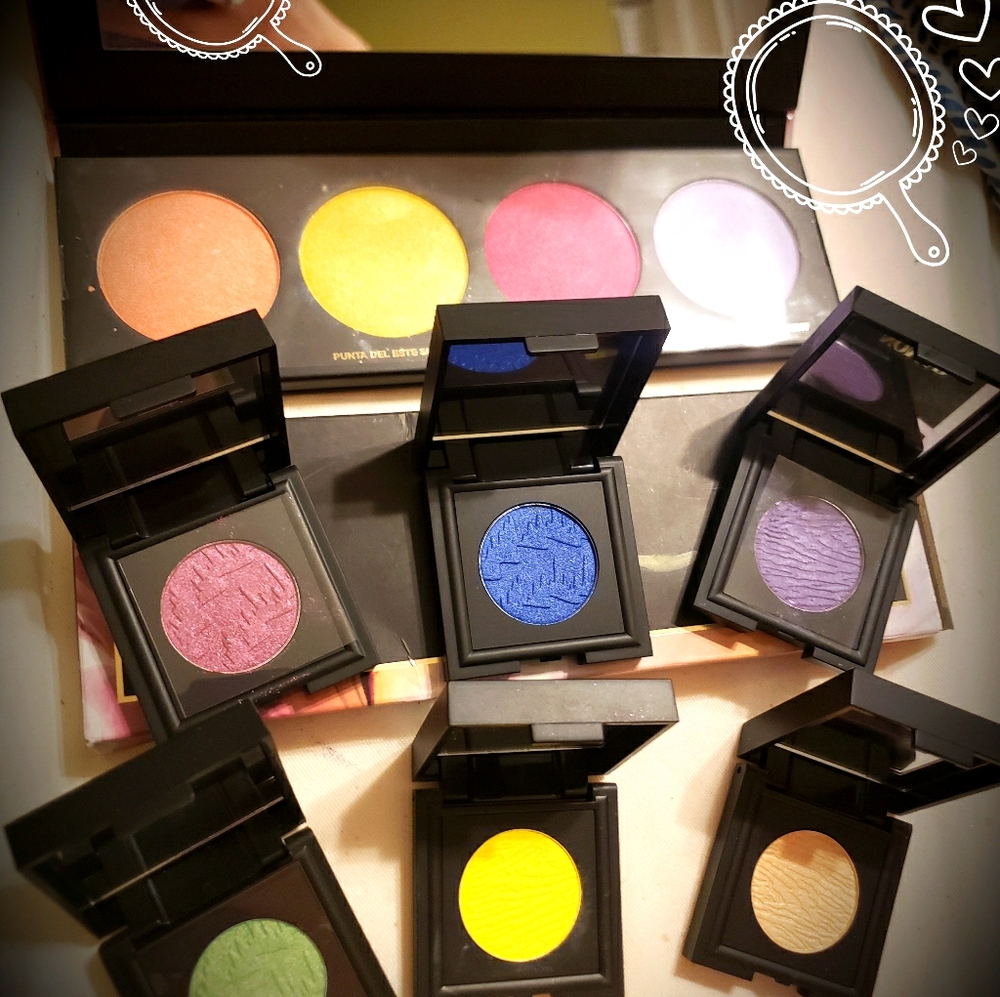 7 single Eyeshadows 1 Eyeshadow/Highlighter pallet